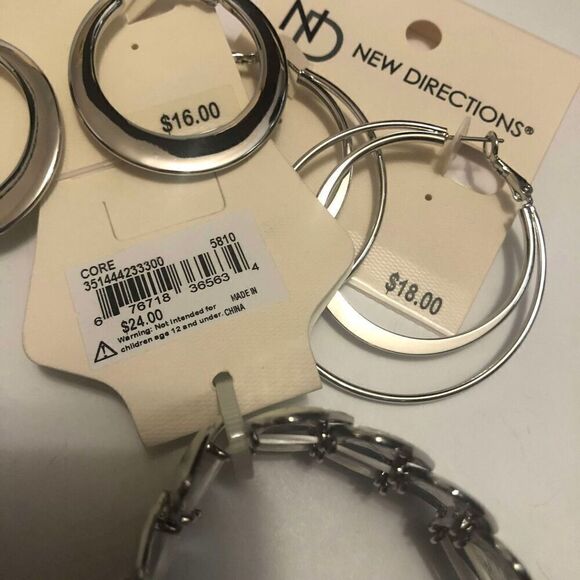 760 NEW DIRECTlONS lot of 3 Earrings / bracelet hoop stretch silvertone new - Picture 3 of 3